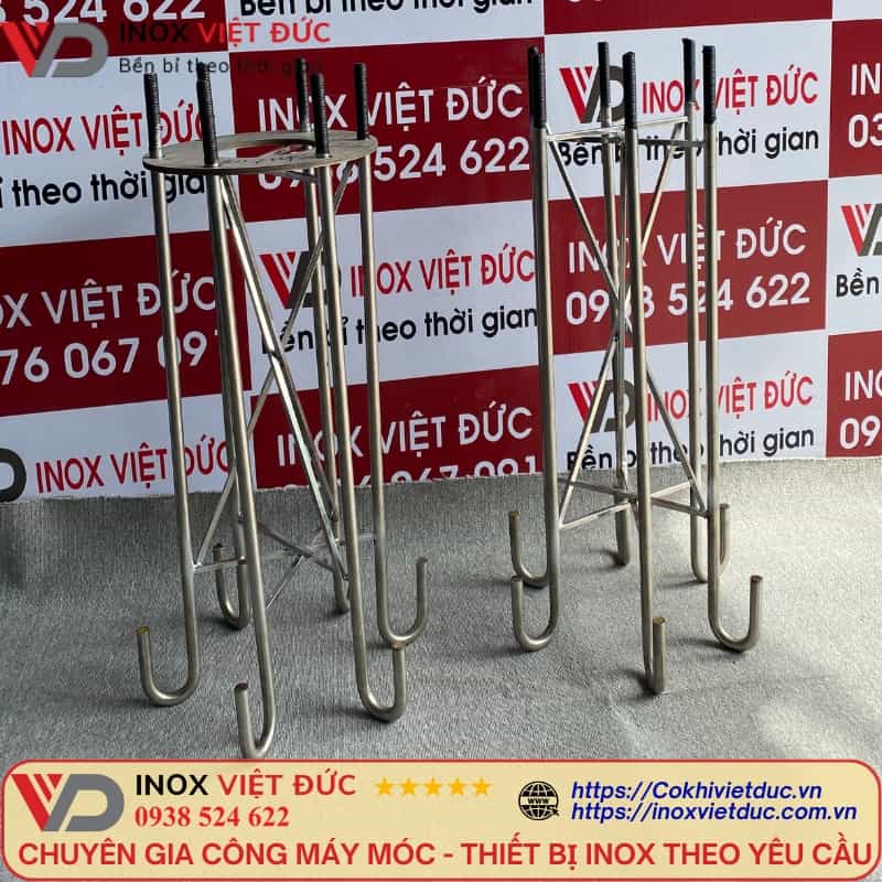Bulong móng cột cờ inox ngoài trời
