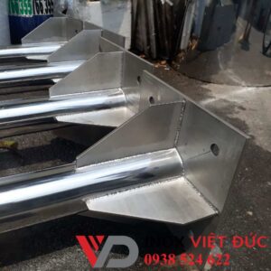 cột cờ inox 304 cao 6m ngoài trời sang trọng