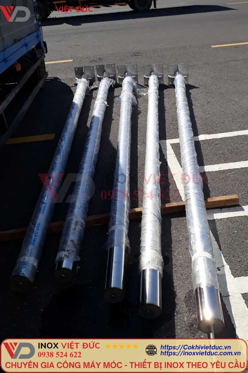 Côt cờ inox 304 ngoài trời