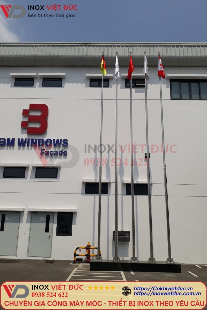 Trụ cờ inox ngoài trời cho cơ quan