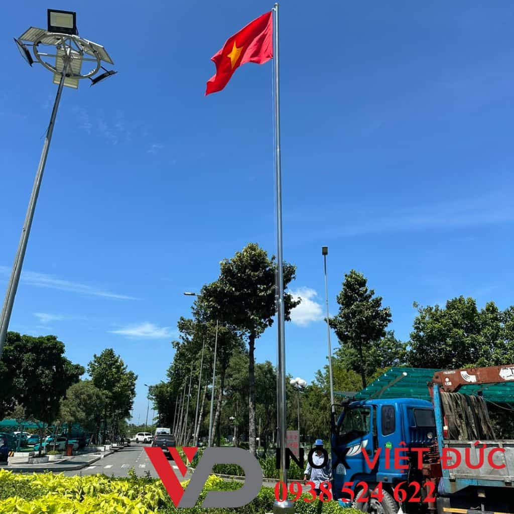 Cột cờ inox 13m Chất lượng - Giá tốt 2025 31 Cột cờ inox 13m