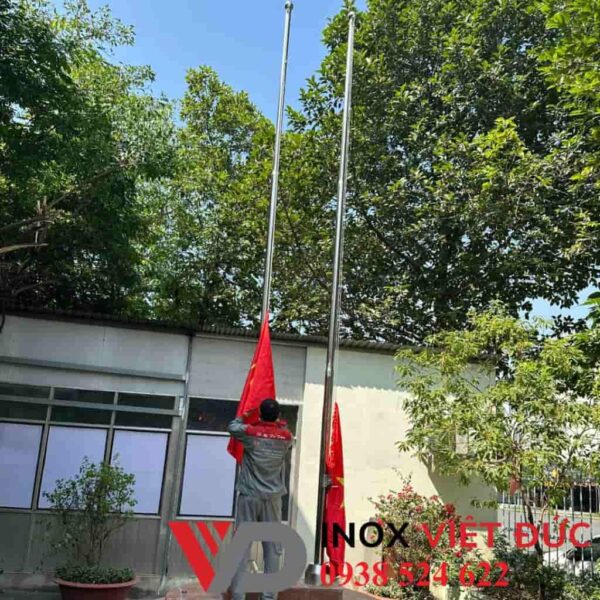 Trụ cờ inox giá rẻ